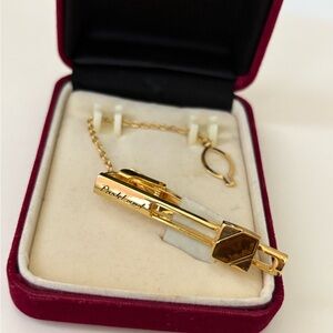 Gold tie clip